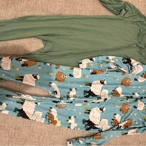 PatPat Blue Sheep Print Zip Sleep Sack Pajamas with Green Solid Back